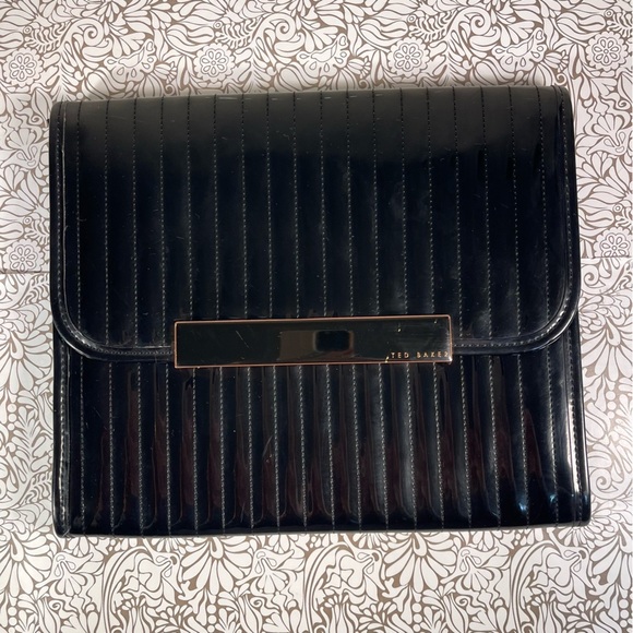 Ted Baker quilted case for iPad / tablet envelop style - Picture 1 of 10